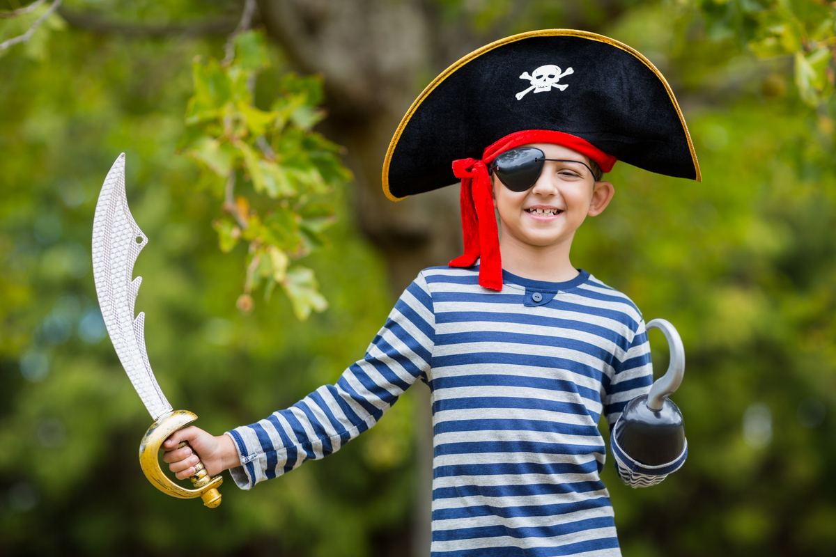 Пиратская вечеринка для детей: как провести праздник для маленьких  разбойников