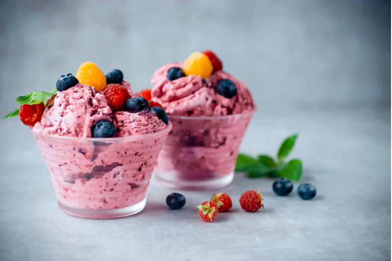 Рецепты мороженого с фруктами: вкусные десерты для летнего наслаждения