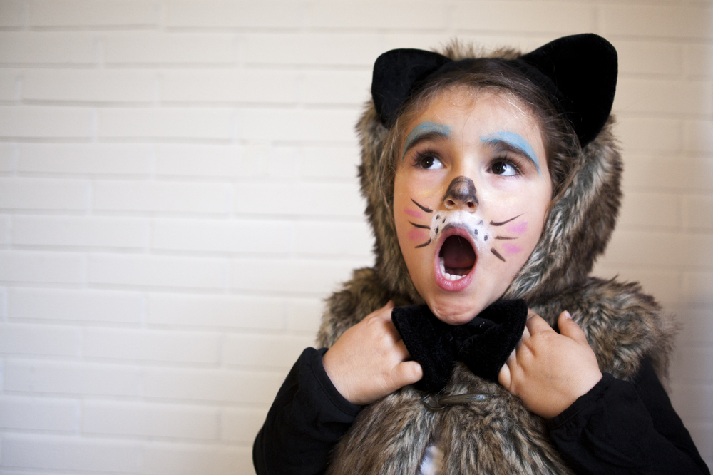 Смотри, как сделать страшный костюм на Хэллоуин 2018 для ребенка своими руками